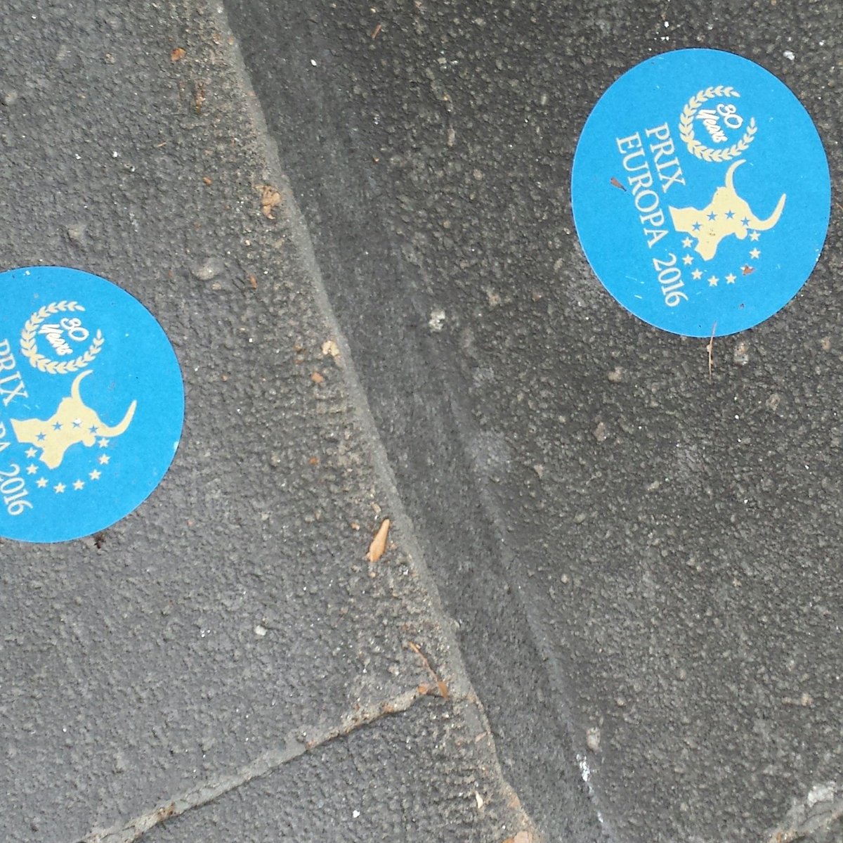 PKervran1's tweet photo. Sur le chemin du #prixeuropa avant une journée de cinéma pour les oreilles...#docradio @franceculture https://t.co/rUEgwOafvK