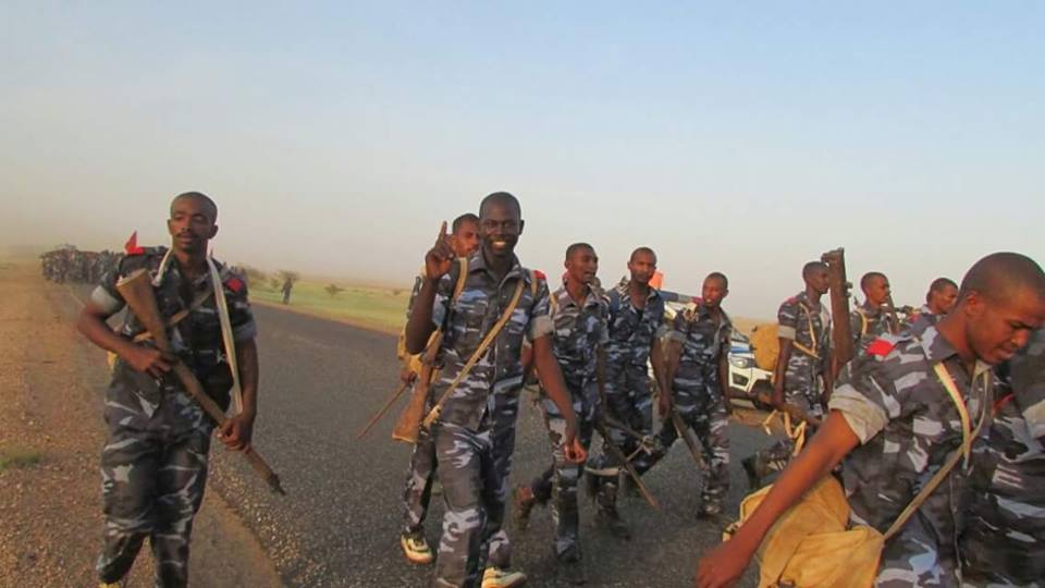القوات المسلحة السودانية فى صورة - صفحة 3 Cu87ngQWIAAs4r8