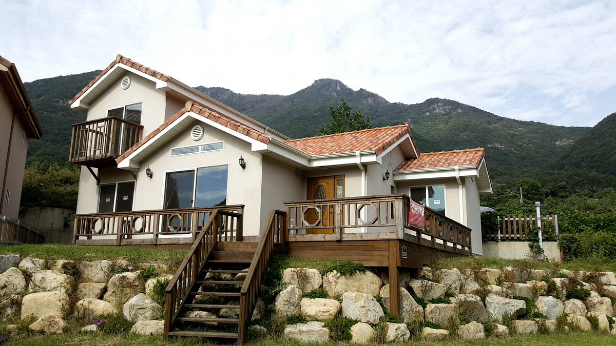 칠곡군 북삼읍 금오산아래 전원주택 매매 이억오천만 010  4072  7983