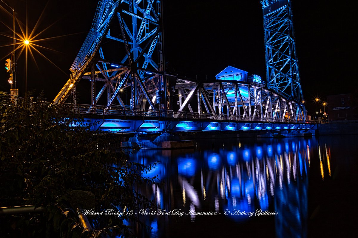 A_Gallaccio's tweet photo. @WellandBridge13 #WorldFoodDay #Illumination @Welland https://t.co/j062Mka1qQ https://t.co/DzAvOfYO4I @FoodForFamine #WFD2016 #WFD #WFD16 https://t.co/IM7jjma3ov