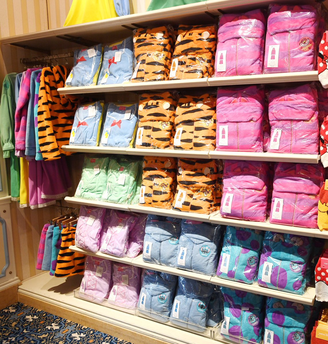 Mezzomikiのディズニーブログ あったかかわいい プリンセスやティガー チェシャ猫 サリー スティッチたちの ルームウェア発売中 詳しくは T Co Veeojaria5