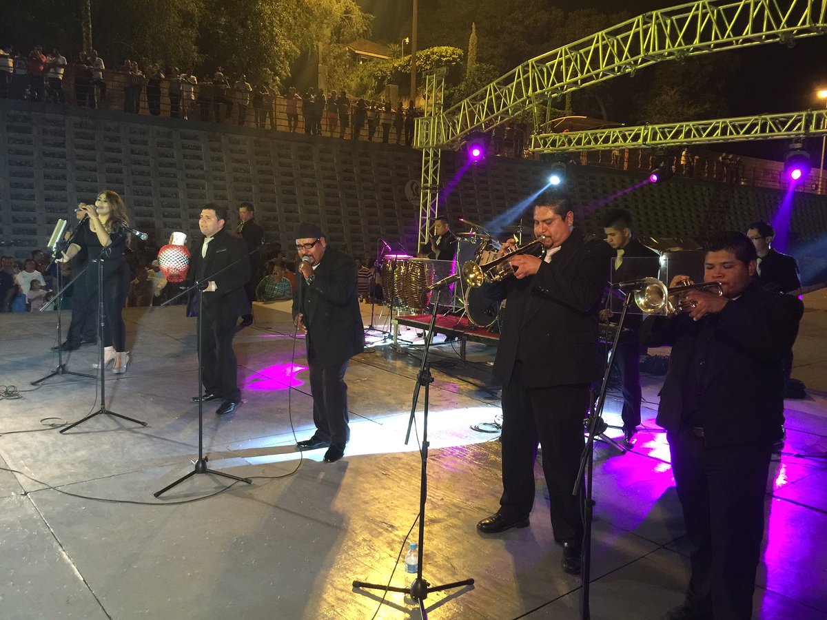 Así luce esta noche el #PaseoDelRío con el gran cierre del tradicional #NachoFest2016 <a href="/PURONJOHNSTON/">FERNANDO PURON</a> <a href="/rubenmoreiravdz/">Rubén Moreira</a> <a href="/villarrealsonia/">Sonia Villarreal</a>