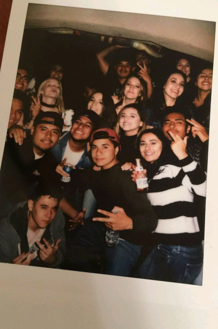 kupdrian's tweet photo. PLAY ALL THROUGH THE LATE NIGHT #HOMIES https://t.co/6mexwkKGG2
