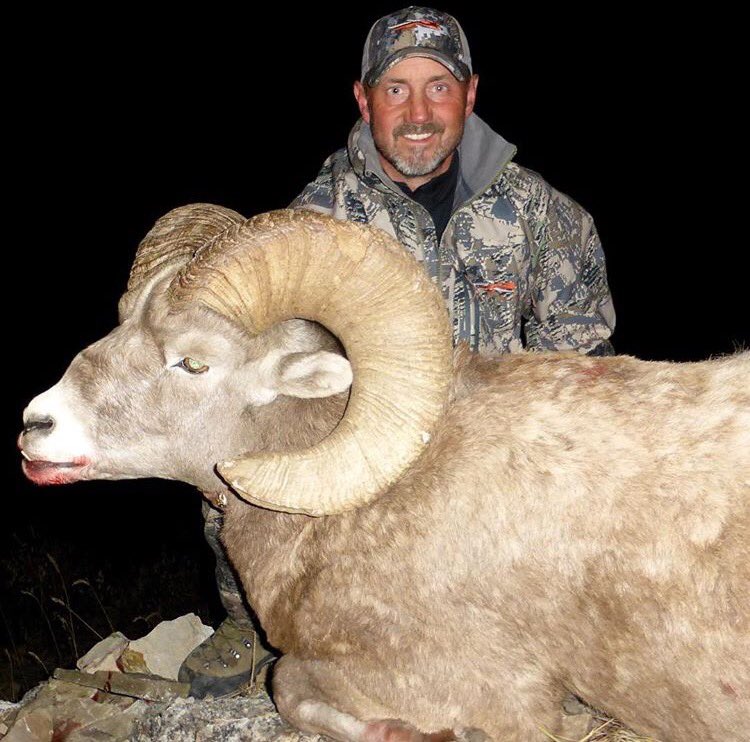 RRPrecision's tweet photo. After 9 days of searching, Mike stepped up to the plate with full #confidence in his #28Nosler &amp; sealed the deal on his #HalfSlam. #hunting https://t.co/SPnIr5T0Ac