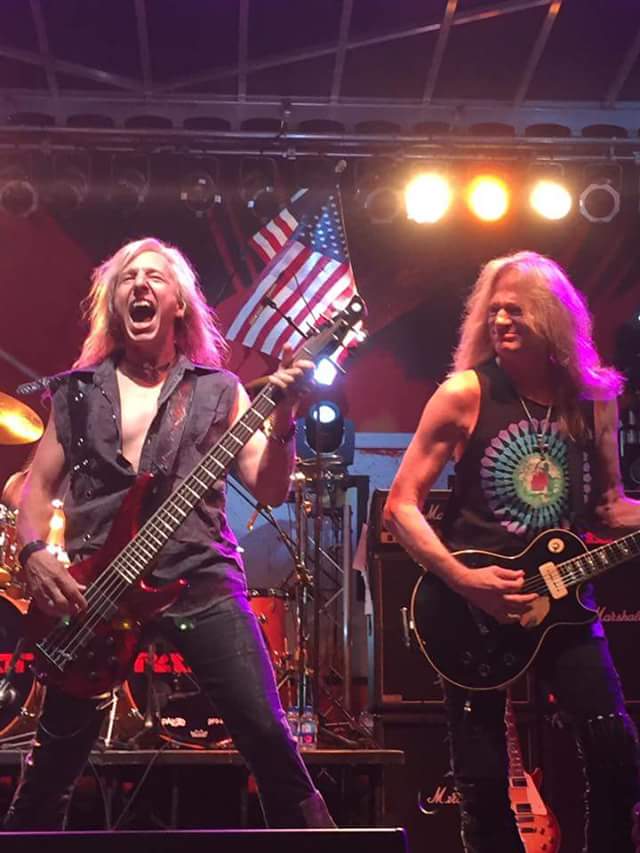 Last 4 in a row. Total blast!
#RATTNRoll
<a href="/HMMofficial/">Andrew Axeman HMM DJ</a> 
<a href="/KNAC/">KNAC.COM</a> 
<a href="/Calif_Rock_News/">California Rock News</a> 
<a href="/theRATTpack/">RATT</a> 
<a href="/JessicatChase/">Jessica Chase</a>
