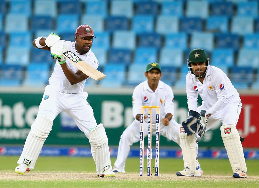 Darren Bravo bats with SS, Pakistan v West Indies, 1st Test, Dubai, 4th day, October 16, 2016