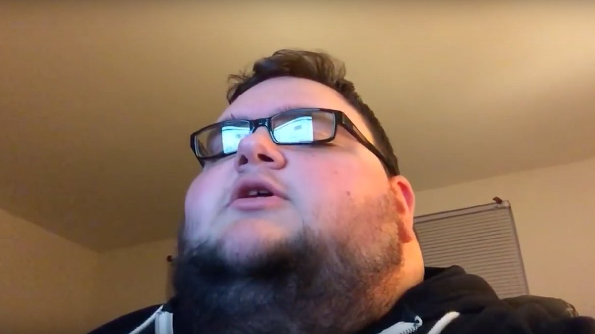 NoiseyMusic's tweet photo. 2016 is trash but this dude singing Smash Mouth over Evanescence may save us all
https://t.co/gkElIm02NV https://t.co/jpRqMnr919