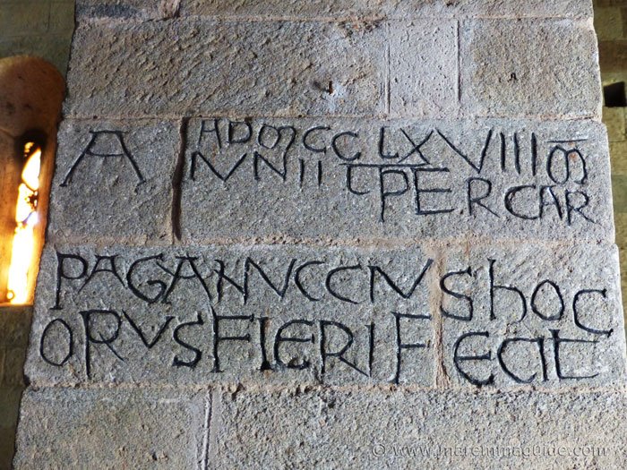 Not all churches in #Tuscany are the same. Step into a world of mysteries. buff.ly/2emTKPO
