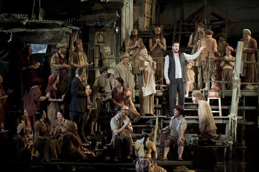 Save_ENO's tweet photo. Congrats to the makeup dept of @E_N_O for their work on Pearl Fishers: wigs/hair/eyes/faces/tattoos/bodies! All in a day's work! #unSUNG_ENO https://t.co/4KDYfjAfLo