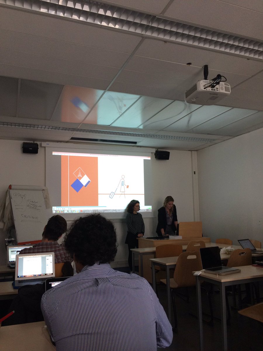 alex_poncet's tweet photo. Aujourd'hui dans mon cours @edcScPo Florence &amp; Lara analysent la stratégie de com @GroupeADP créée par @PerretBenjamin @LaurentHabib1 https://t.co/4xqLN2kMLg