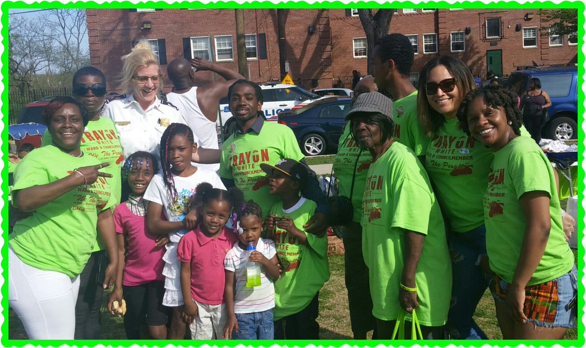 trayonwhite's tweet photo. #WeThePeople must make sure our kids have great education and safer streets in our communities! #Dosomething2016 https://t.co/03dyc8SY18