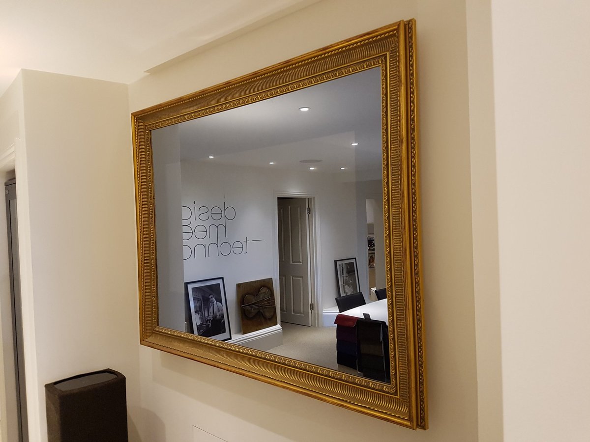 1stStopHT's tweet image. Treat yourself this #christmas with a beautiful #mirrorscreen - minimum £300 off when you trade in your TV! #luxury #interiordesign