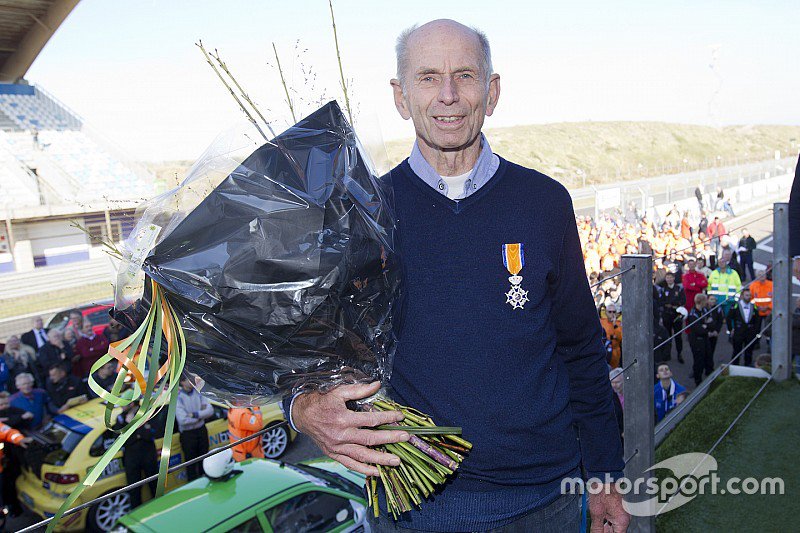 Huub Vermeulen krijgt koninklijke onderscheiding: nl.motorsport.com/general/news/h…
