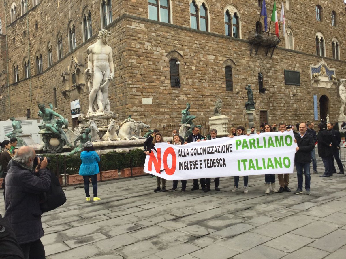 AlemannoTW's tweet photo. Manifestazione di #Azionenazionale in difesa della lingua italiana https://t.co/pGcHOd8FtK