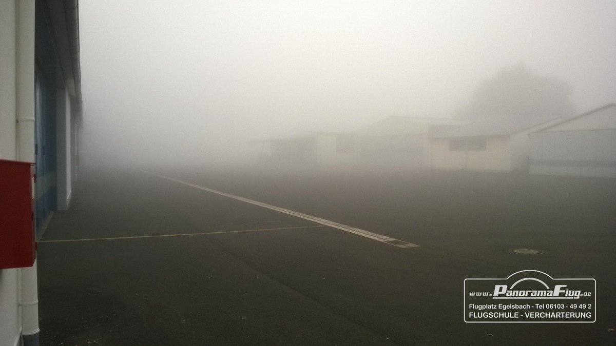 Der Herbst zeichnet sich aus durch ... Regen, starkem Wind ... und Nebel.