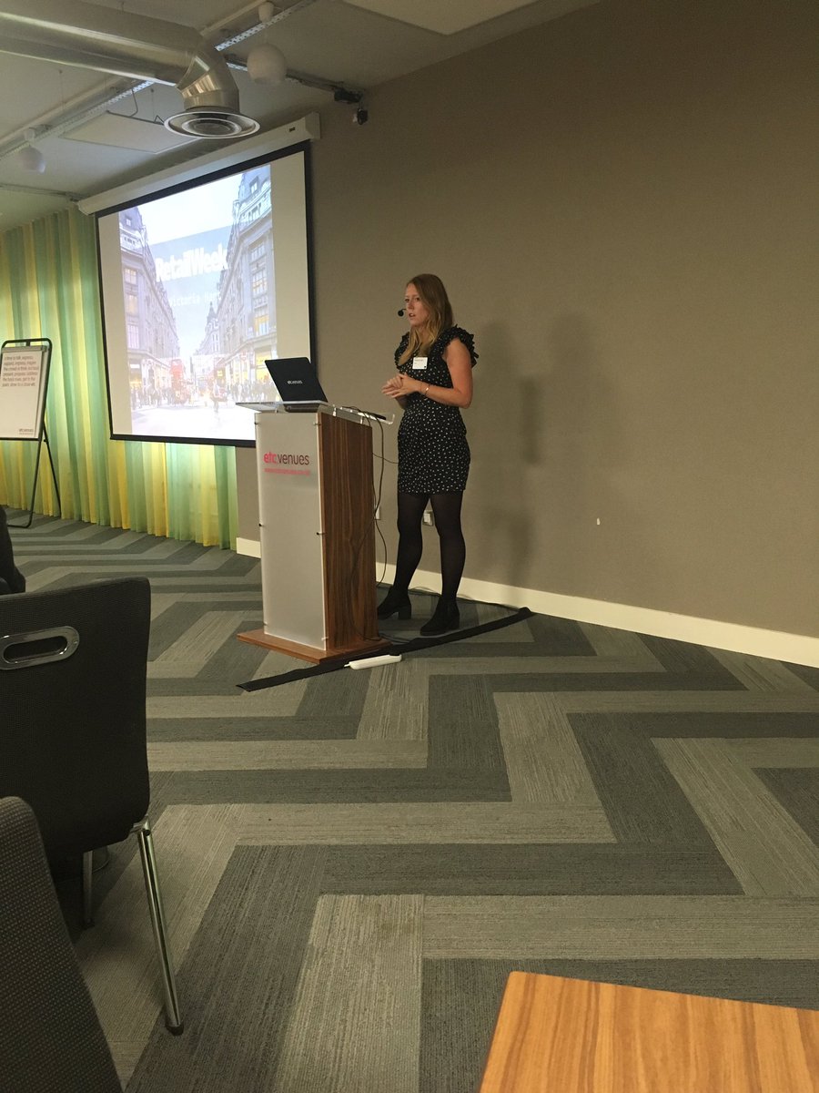 NaomiJCox's tweet photo. @VixHarty Speaking @PPAConnect, on how enhancing customer experience elements can lead to better conferences #PPAconnect https://t.co/VHtP9AomI4