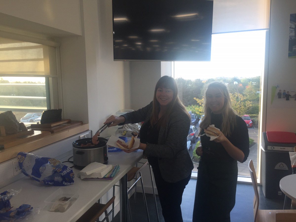 demijordan's tweet photo. RedR fundraising for @InsideAtkins GradChallenge selling bacon rolls in F+G Leeds Office! @shaw_allana https://t.co/dkADjxxQxP #insideatkins https://t.co/zsXGJpLDhx