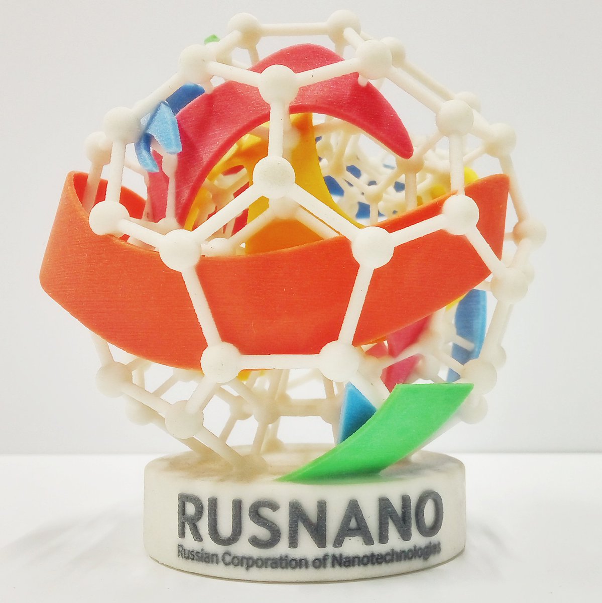 STEREOFORMA's tweet photo. Примеры использования 3D печати для создания сувенирной продукции

#stereoforma #CJP #3dscan #3dprint #3dmodel #minicopy #3DпечатьМосква https://t.co/dKPrGzsBve