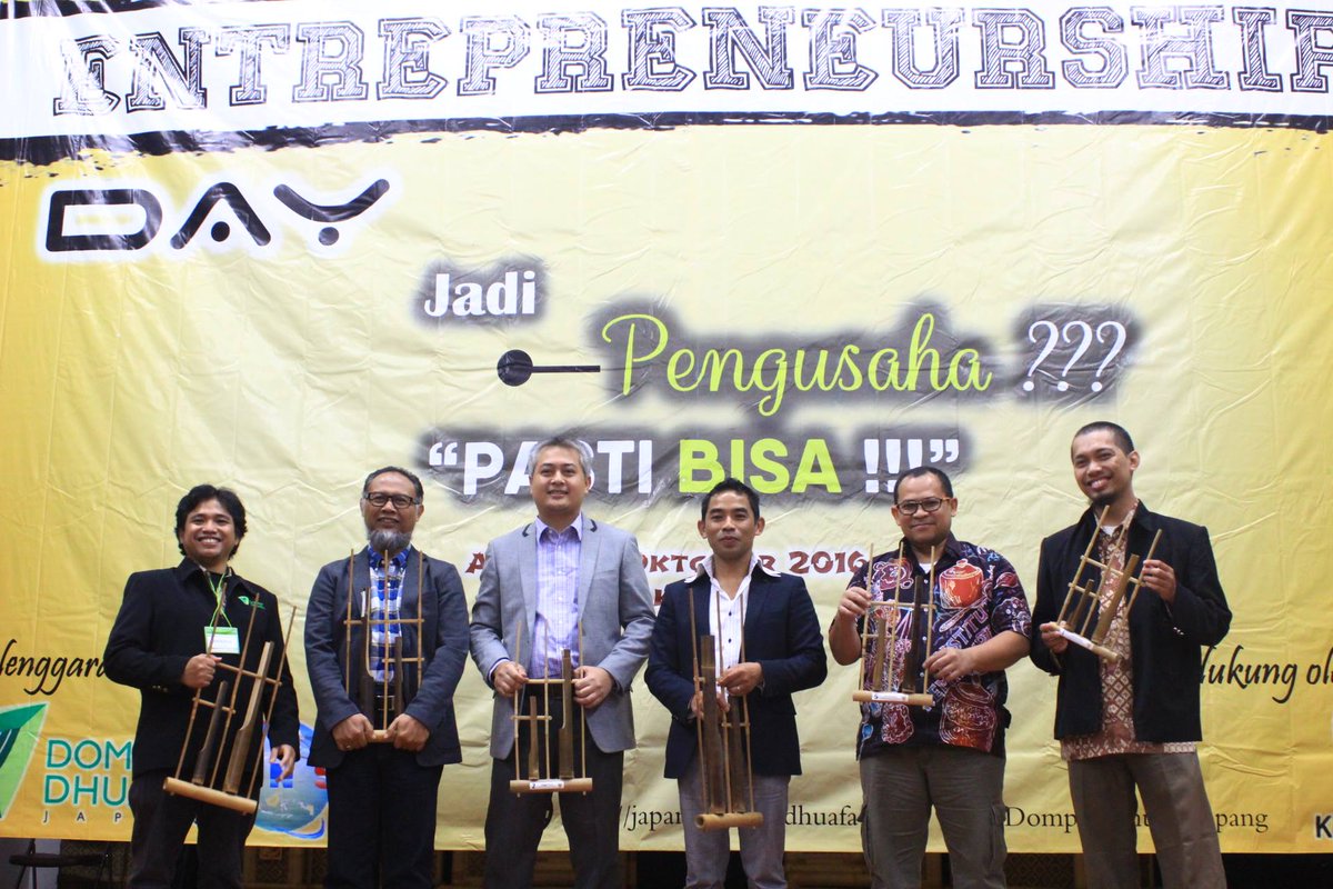 #EnterpreneurshipDay menghadirkan 4 pembicara ternama, Bang Jay Teroris, Mahmudi Fukumoto, Bambang Widjojanto, dan Verry Aria Firmansyah