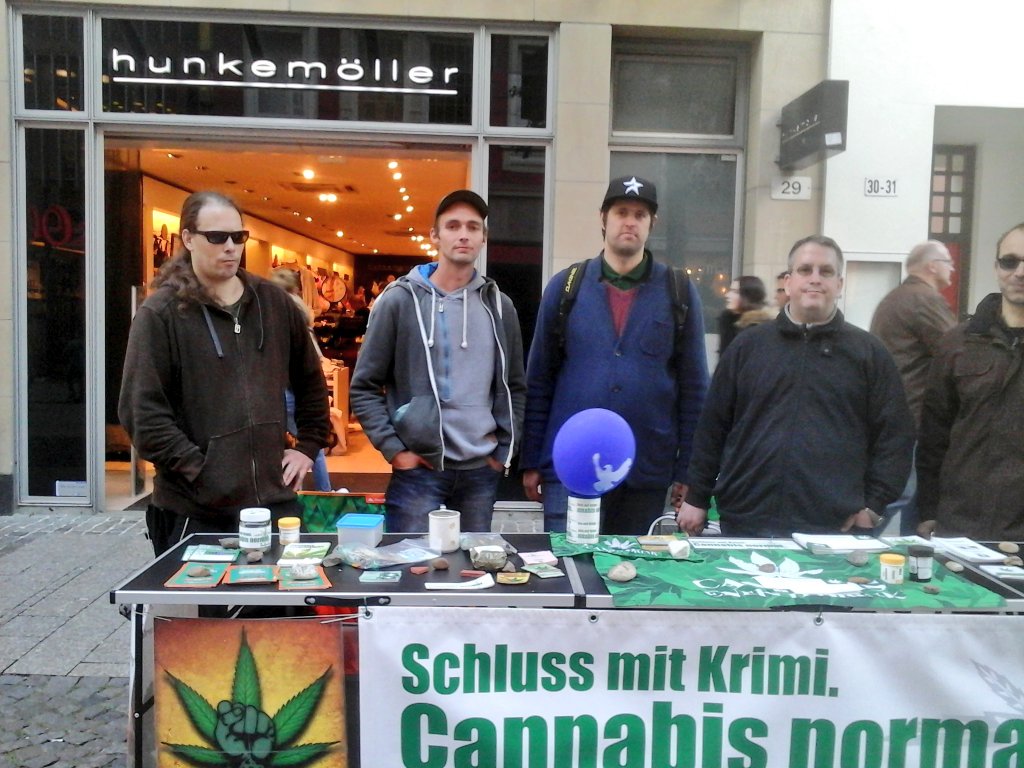 #HanffreundeMünster e.V. Ortsgruppe #DeutscherHanfverband am 08.10.2016 in #Münster facebook.com/story.php?stor…