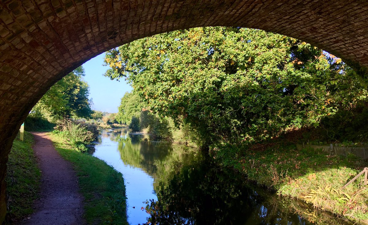 GreatDevonDays's tweet image. Another beautiful sunny one here @VisitDevon - the #TivertonCanal is a magical walk #mondaymotivation