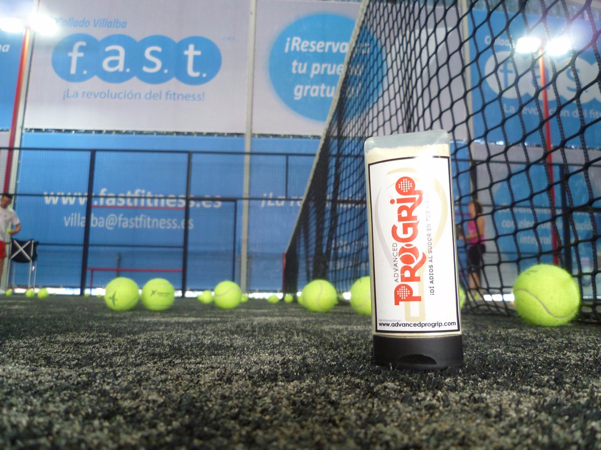 advancedprogrip's tweet photo. #BuenosDias os deseamos una #BuenaSemana de mucho #padel https://t.co/2tIB75NHxK. #antideslizante #PadelTime. https://t.co/RyH7zg6xzA