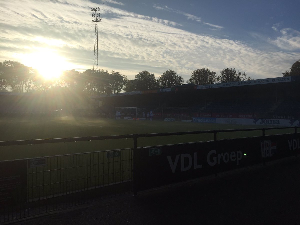 De dag begonnen bij een mistig FCE jan louwers stadion met een brainstorm sessie over het nieuwe " next level" event.