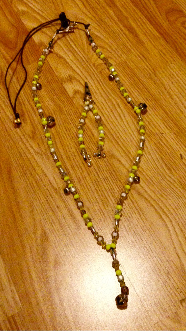 WhiteSteedBeads's tweet photo. Be safe be seen neon yellow rhythm beads #whitesteedrhythmbeads #celebrateyourhorse https://t.co/Q2aI095GAy
