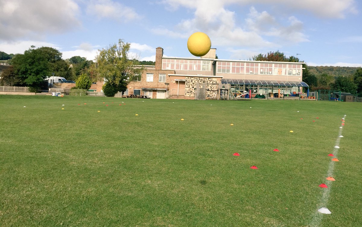 Ready for a Multi Sports lesson. Throwing and catching within handball! #MotivationMonday #physed #Gloucestershire