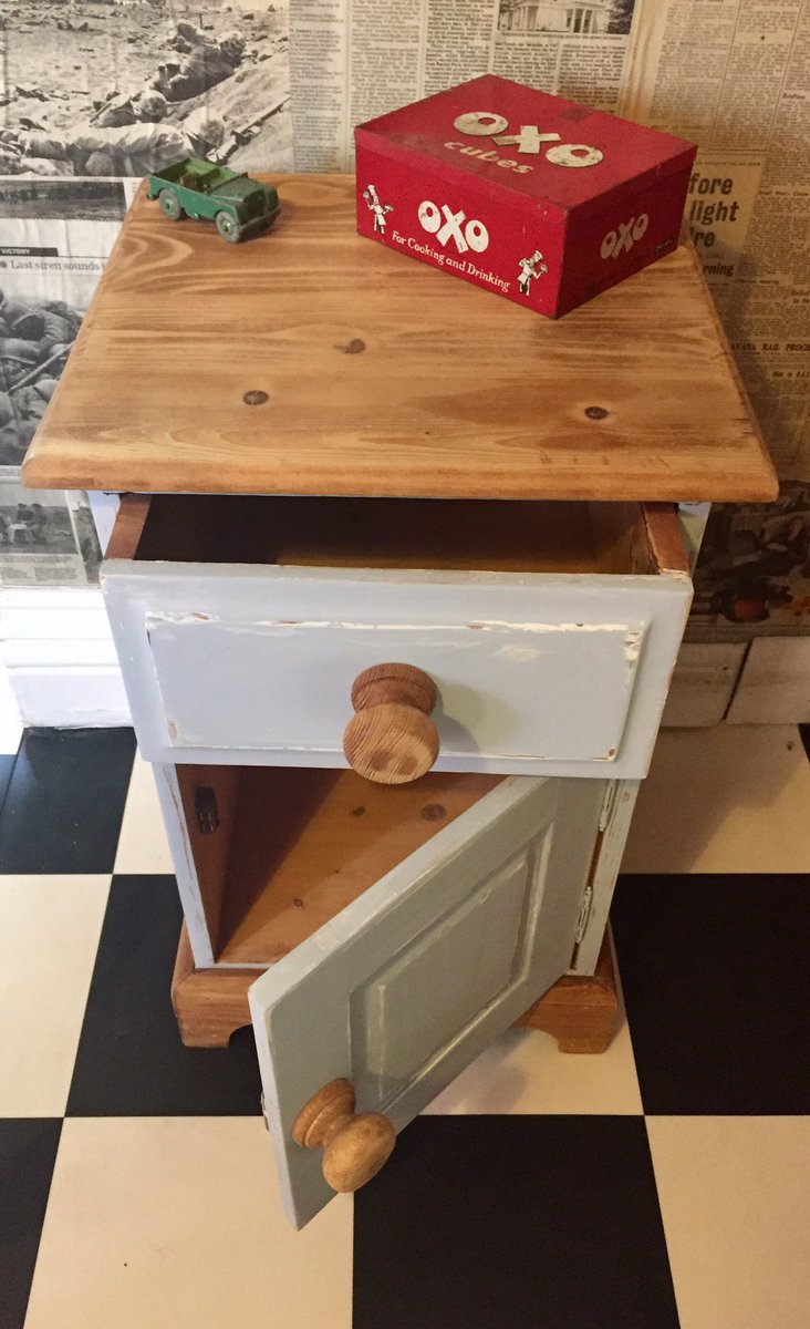 EthosUpcycling's tweet photo. Chippy cupboard #chippy #wedgewoodblue #pinecupboard https://t.co/5Ax0GAvpjk