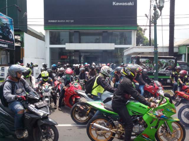 4th anniversary Club Ninja Magelang Freeon dihadiri oleh 1800 peserta dari 30 Club Ninja dari seluruh Indonesia