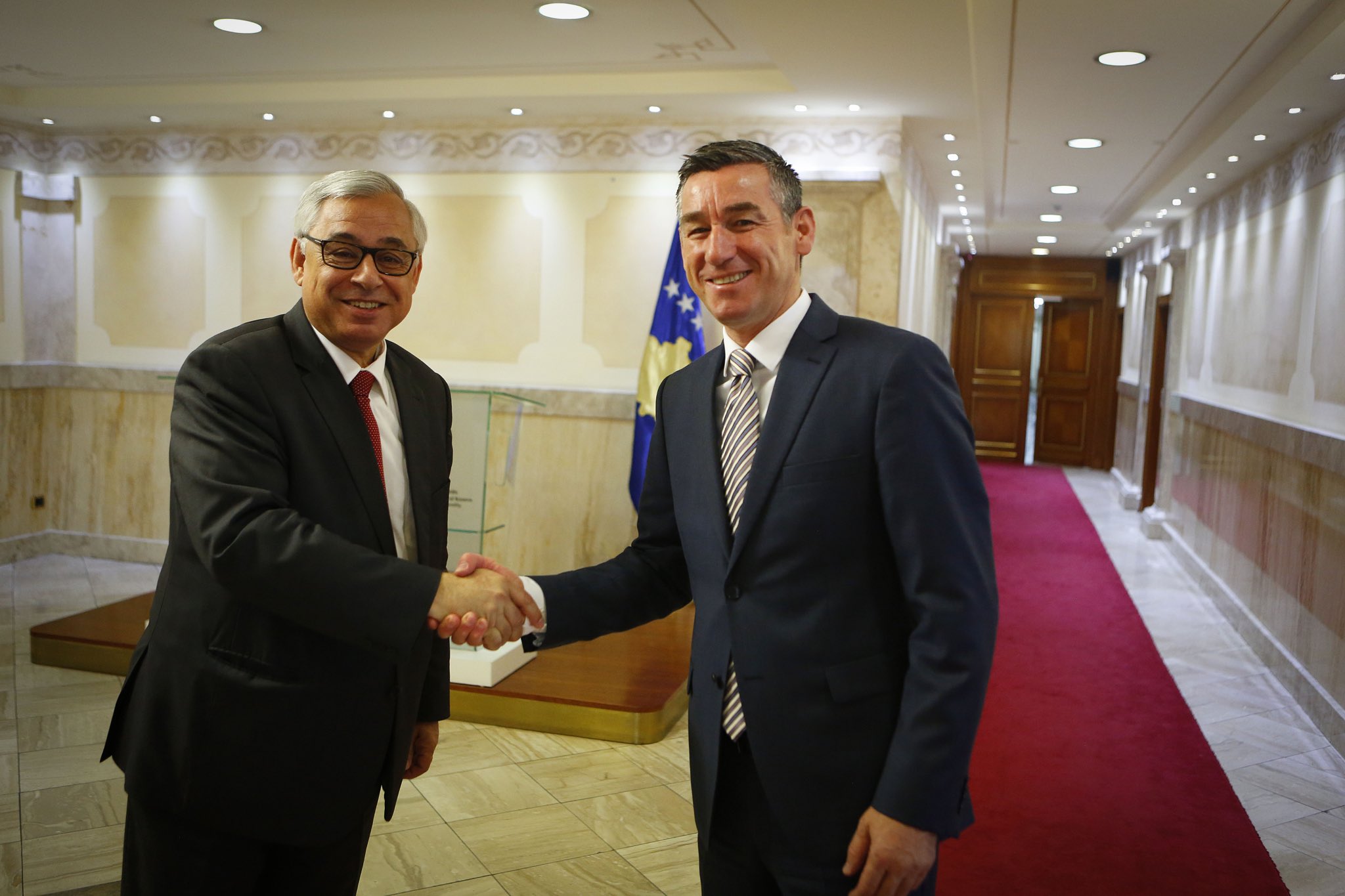 collar east Lodging Kadri Veseli on Twitter: "Pleasure to have received for a welcome meeting, the newly appointed Ambassador of #Switzerland 🇨🇭 to #Kosovo, HE Jean-Hubert Lebet. https://t.co/wDcreYVYve" / Twitter collar east Lodging Kadri Veseli on Twitter: "Pleasure to have received for a welcome meeting, the newly appointed Ambassador of #Switzerland 🇨🇭 to #Kosovo, HE Jean-Hubert Lebet. https://t.co/wDcreYVYve" / Twitter