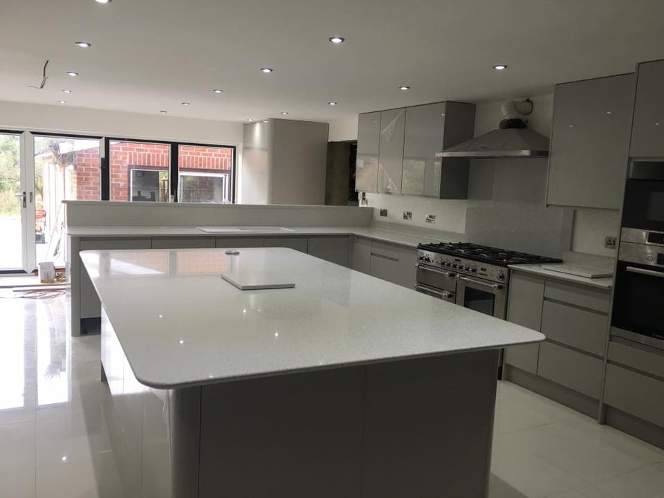 StoneSurfaceltd's tweet photo. Recent #Installation done in #E14 #Poplar #Lactea @compacquartz #quartz #worktops #stonesurface https://t.co/nfzS1mz1J4