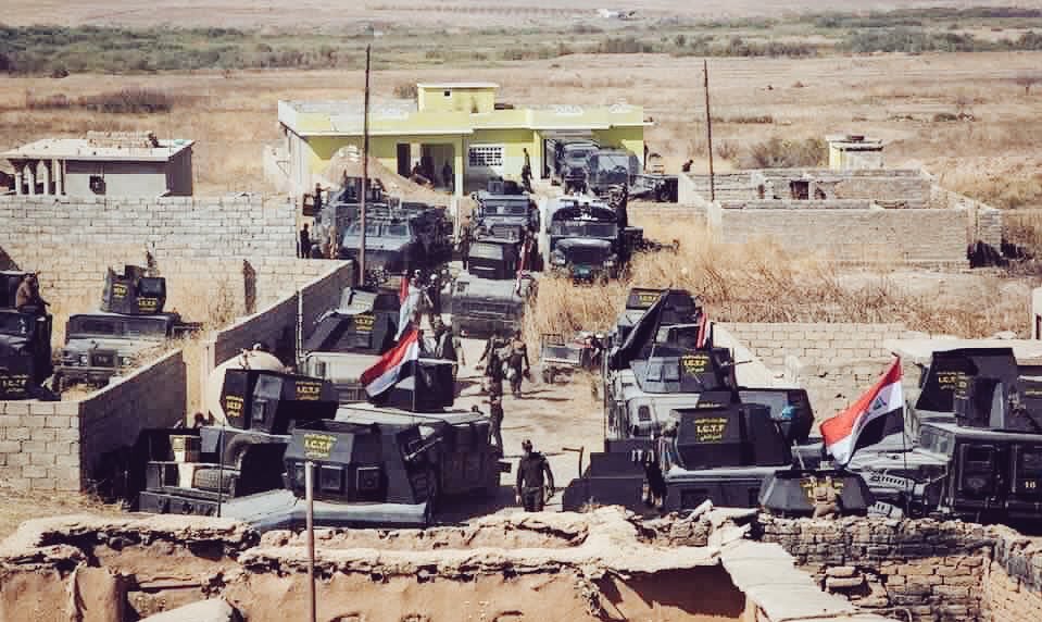 C4_106's tweet photo. المئات من المؤمنين الموالين يحيون رگضة الموصل
منذ ساعات الصباح الاولى
#جايين_يا_ام_الربيعين 
#الموصل_تتحرر #الحشد_الشعبي 
#ولاية_نينوى https://t.co/ByljnI12Ph