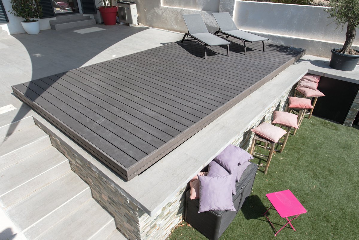 DesignConceptLs's tweet photo. Avec DESIGN CONCEPT LS votre piscine est totalement sécurisée
#DesignConceptLs #PiscineAmovible #PiscineReglable #TerrasseMobile https://t.co/QiwyBIE55a