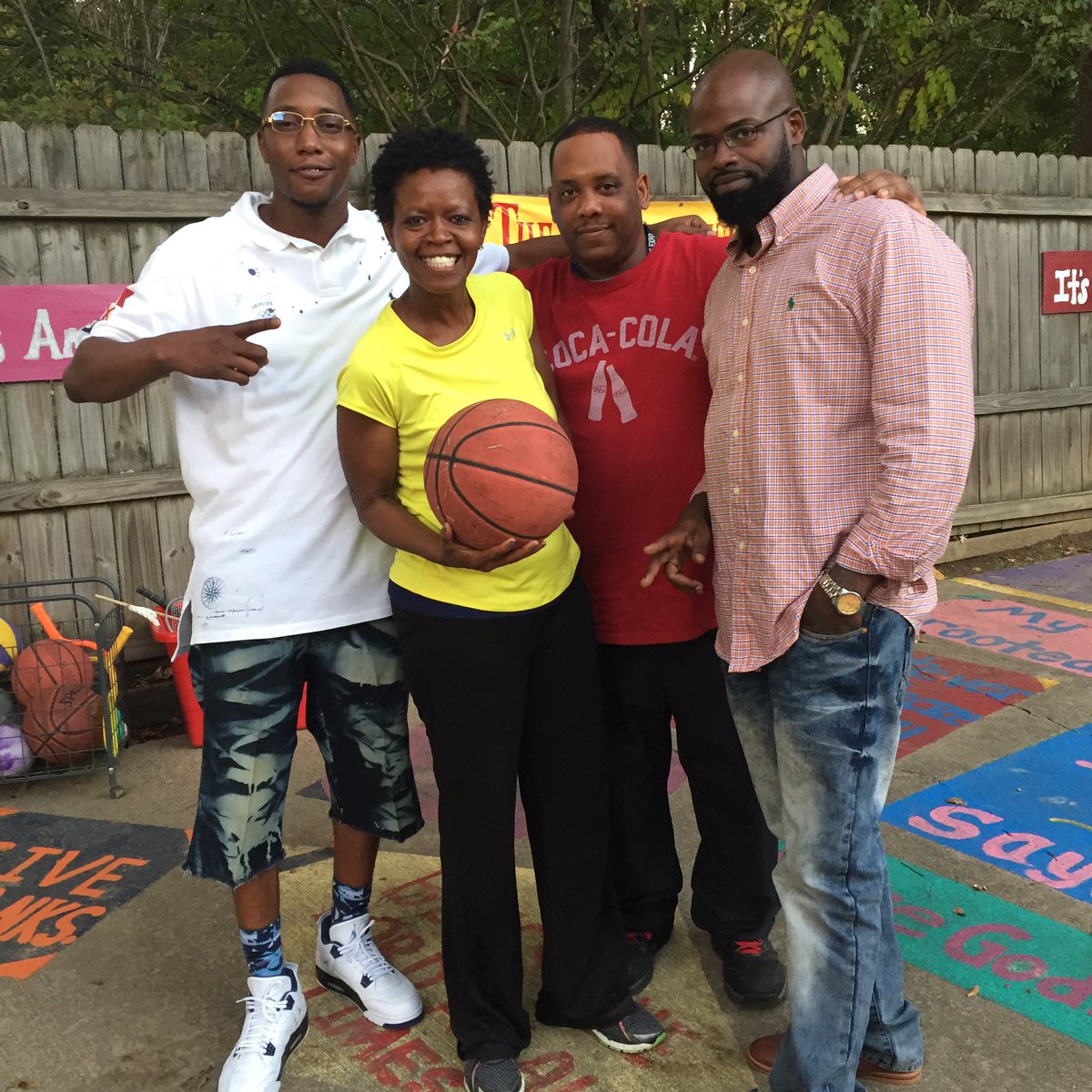 DrBCaldwell's tweet photo. Got a chance to hang out with a few of my former YMCA players, Joel, Quinhon & my son Edward! I love these guys! #WorkWithYouth, #YFun https://t.co/GVuBLgxBNg