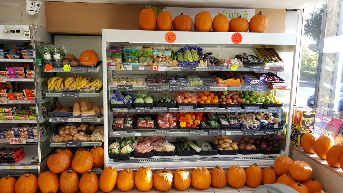 NisaCastleStore's tweet image. The number of pumpkins we've had delivered is frightening!  #halloween