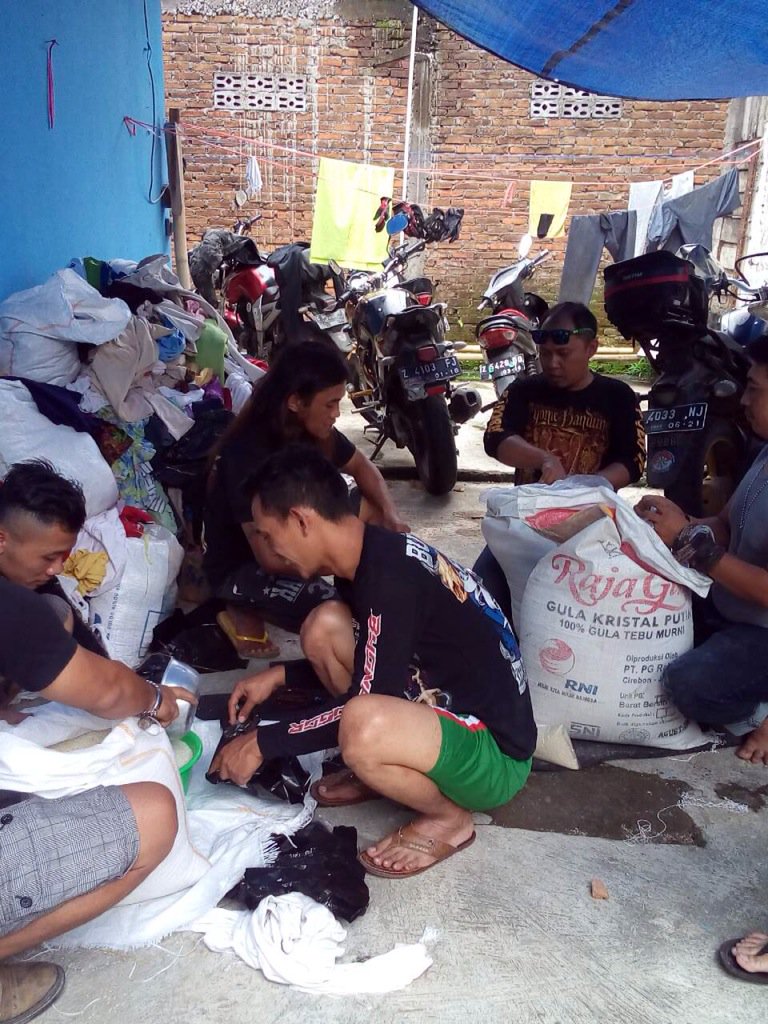 Kegiatan charity BYONIC Bandung Brew 16/10/16....