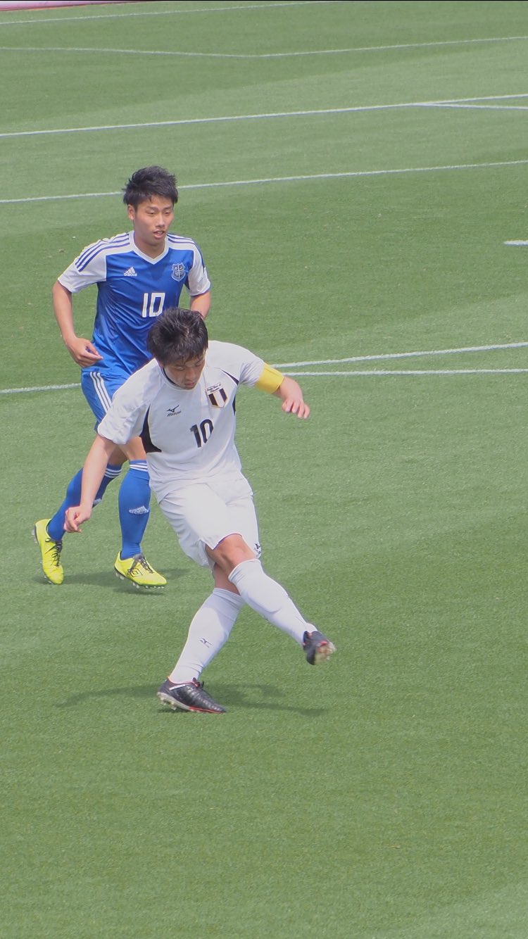 大阪教育大学体育会男子サッカー部 選手紹介 Mf 10 松本啓佑 スポーツ専攻 4年 作陽高校出身 泥臭いプレーでチームを牽引する頼れるキャプテン 選手から一言 大教大サッカー部の応援 よろしくお願いします T Co Vlg9gvyqvi