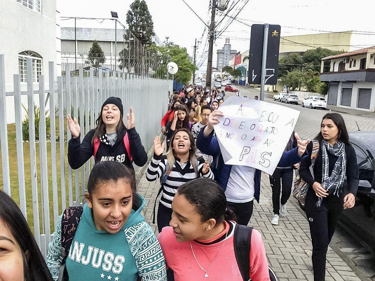 Mídia NINJA on X: Mais duas escolas ocupadas em São José dos