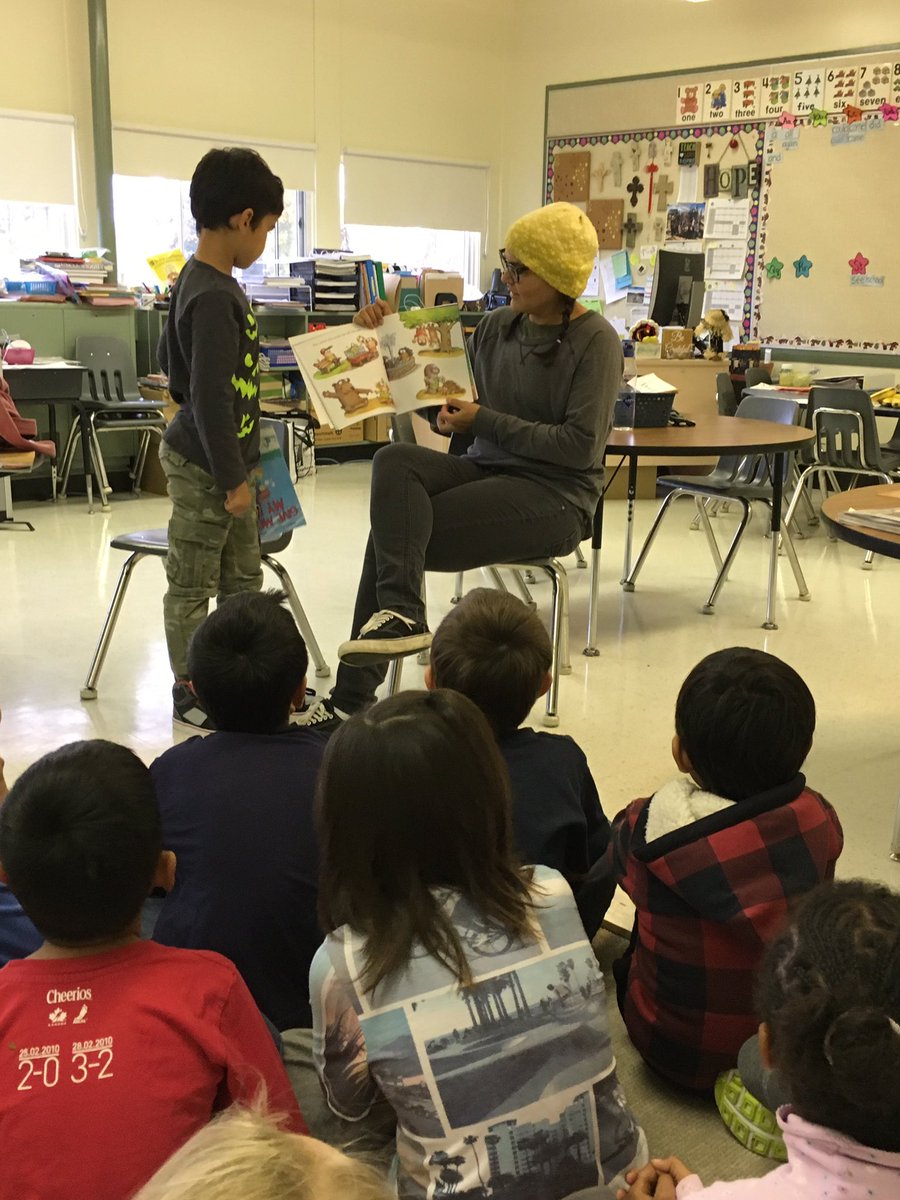 janstefan1's tweet photo. Happy to have another parent read to our class for read-in week! Thanks Mrs Bliss. #ReadInWeek #ECSDawesome https://t.co/mOQNKlIZ2c