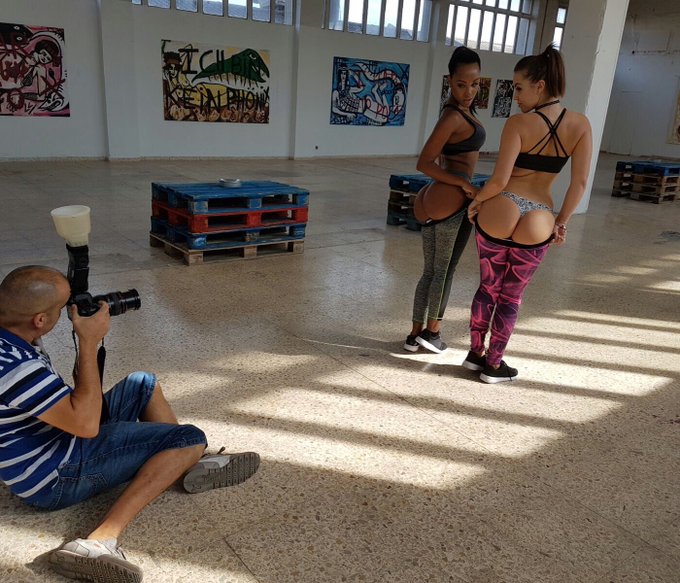 Rodando para @RealityKingsXXX  con los guap&iacute;simos @NoeMilk y @AlbertoBlancoX https://t.co/Pcp6WTlekb<a class="tags" target="_blank" title="On Twitter" href="/?out=eyJ0eXAiOiJKV1QiLCJhbGciOiJIUzUxMiJ9.eyJpYXQiOjE3MjEzNDE0OTEsImlzcyI6InR3cG9ybnN0YXJzLmNvbSIsIm5iZiI6MTcyMTM0MTQ5MSwiZXhwIjoxNzUyODc3NDkxLCJyZWRpcmVjdF91cmwiOiJodHRwczovL3R3aXR0ZXIuY29tL1JlYWxpdHlLaW5nc1hYWCJ9.yFp81jTbXHOq5G5v3GRz3UEq1RZuODxejuOHse_r7veTLvxf_vcS8bYkTFEymqnoHF31QEkFGoJcFl4qL5hvwA">@RealityKingsXXX</a><a href="/tag/mvsales"class="tags"><span>#mvsales</span></a>