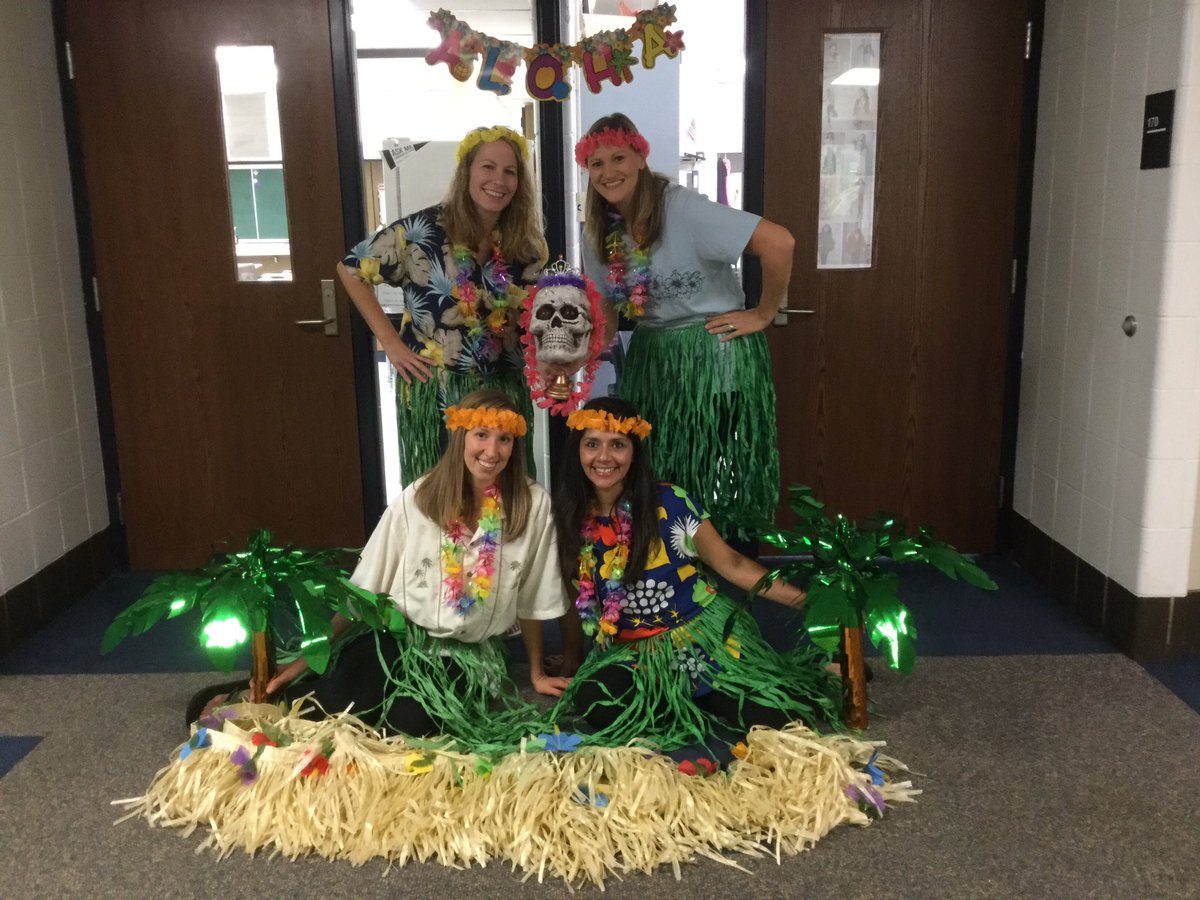 ConantFCS's tweet photo. Aloha from FCS!  #conanthc https://t.co/nhF2GxSC4M