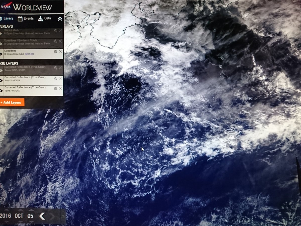 ALPHAtoZETAjpn's tweet photo. #NASA_WORLDVIEW #人工衛星画像 
#宇宙 #雲 
#台風18号 え…どれ？ﾜﾗ…
それより…日本の東海、四国の太平洋沖の雲が…妙な模様を作っている。
円、楕円、四角…なにこれ❔ https://t.co/CgGXCDXBMd