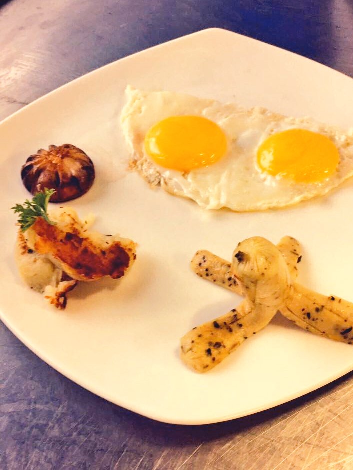 dishani__'s tweet photo. Sunny side up #love #iihm #thaNkYou #moretolearn #future_chef https://t.co/1AW3BFKIr7