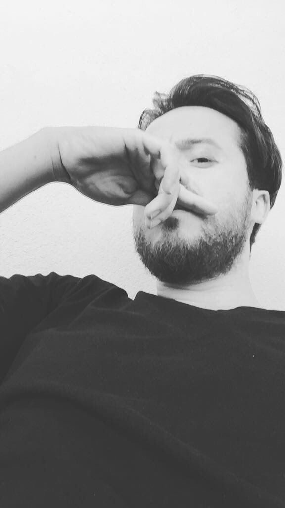 aydinkurtoglu_'s tweet photo. Kim geri getirecek kaybolan yılları, söyle.  #Yak 🔥 https://t.co/J3cihZVr6v