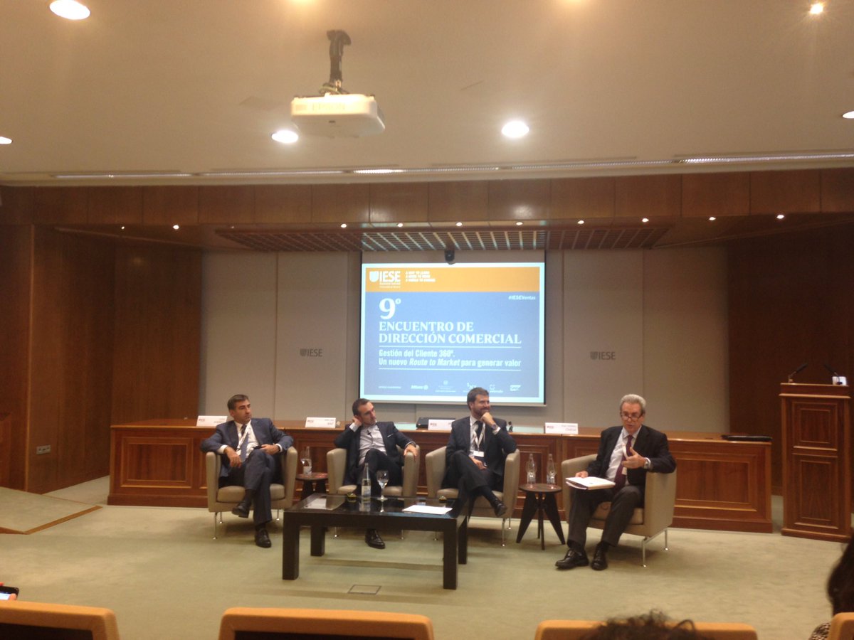 "De vender a crear valor" en el IX Encuentro de Dirección Comercial de IESE. <a href="/BarnaConsulting/">Barna Consulting Group</a> #IESEVentas