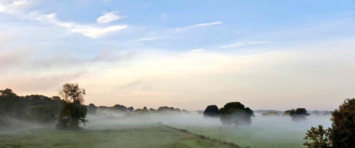 InstantScenery's tweet image. Afternoon #WorcestershireHour stunning scene as we drove to work in our customers #gardens yesterday #KPRS #SBS instantscenery.co.uk