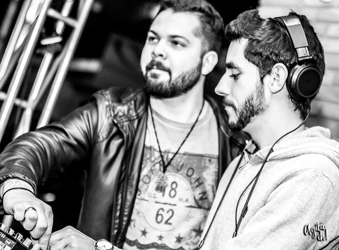 Dj_AleeScoola's tweet photo. #Crusherz #housemusic #deephouse #deephouse #tech #techno #brazilianbass #basshouse #producer #pionner #technics https://t.co/agydLNpKzr https://t.co/3oLwi7BkDY