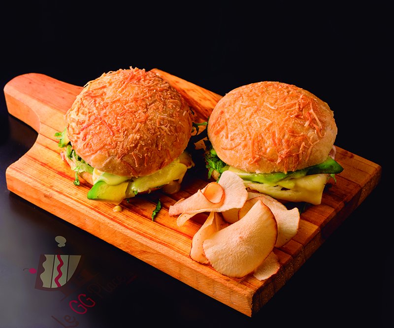 LEGGPLACE's tweet photo. Compartir esta delicia de #panini con tu persona especial  en nuestra #CasitaDelCafé. Les Provoca? #barinas #panini #miercoles #comer https://t.co/cXekjcKGQB